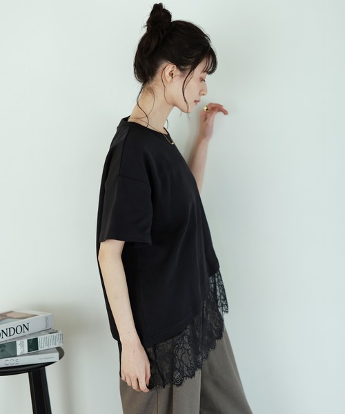 shetila(シェティラ)の「甘すぎない、大人の裾レースアシンメトリー半袖Tシャツ(Tシャツ/カットソー・レディース・ホワイト/ブラック・M)」の19枚目の写真