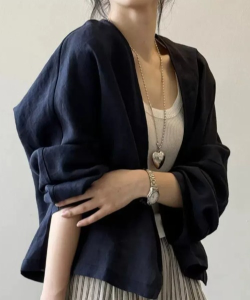 FAVORITO(ファヴォリート)の「ノーカラーショートトップス(シャツ/ブラウス・レディース・ネイビー/ホワイト・F)」の10枚目の写真
