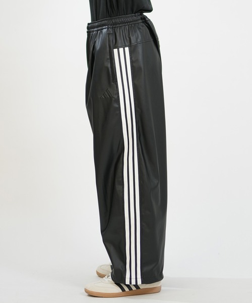 adidas(アディダス)の「adidas/アディダス ジャージ トラックパンツ レザー風 スタジアム オーバーサイズフィット フェイクレザー フルレングス オープンヘム パンツ セットアップ対応 KA143(その他パンツ・メンズ・ブラック×ブラック/ブラック×ホワイト・XL/L/M)」の14枚目の写真