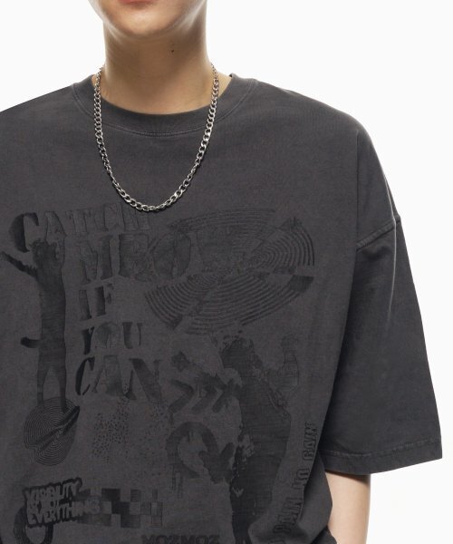 MOZMOZ(モズモズ)の「ピグメントダンシングキャット オーバーサイズ 半袖Tシャツ チャコール(Tシャツ/カットソー・レディース・その他・M/XL/XXL)」の3枚目の写真