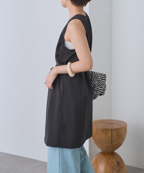 RIVE DROITE(リヴドロワ)の「【セットアップ対応可/接触冷感】【A・MONN(アモン)】suttoブラウス(シャツ/ブラウス・レディース・ネイビー/ブラック・FREE)」の7枚目の写真