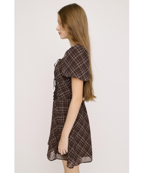 SLY(スライ)の「【SNSで話題!】FRONT BUTTON TUCKED MINI DRESS フロントボタンタックミニドレス 春服 夏服(ワンピース・レディース・ブラック系その他2/ブラウン系その他2/ネイビー系・1/2)」の9枚目の写真