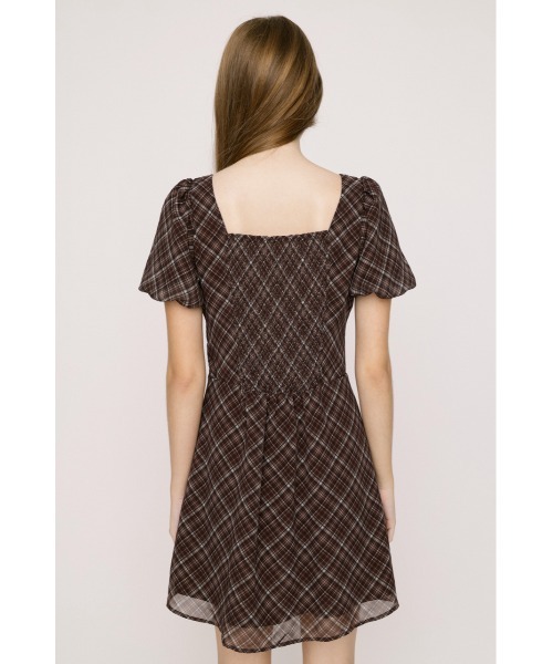 SLY(スライ)の「【SNSで話題!】FRONT BUTTON TUCKED MINI DRESS フロントボタンタックミニドレス 春服 夏服(ワンピース・レディース・ブラック系その他2/ブラウン系その他2/ネイビー系・1/2)」の10枚目の写真