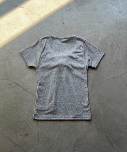 NUJOH（ヌゾ）の「Front Tie Slim Top / フロントタイスリムトップ（Tシャツ/カットソー・レディース・アイボリー/グレー/ブラック・FREE）」の8枚目の写真