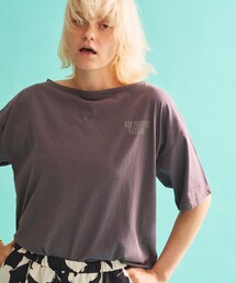 ボートネックロゴTシャツ