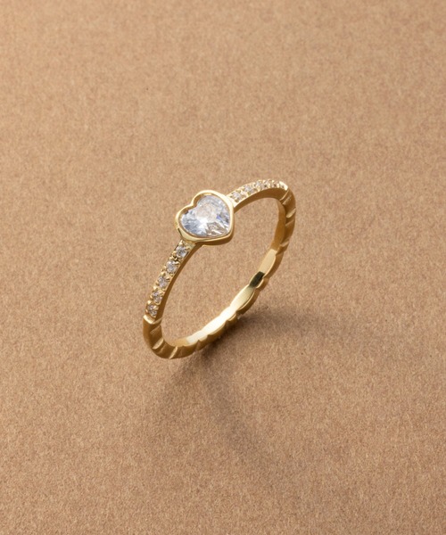 Cream dot.(クリームドット)の「【サージカルステンレス】愛らしハートが煌めくのステンレス製ビジューラインリング(リング・レディース・シルバー/ゴールド/ピンクゴールド・17号/15号/12号/9号/20号)」の11枚目の写真