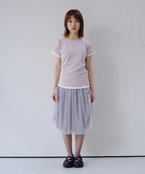 OHESHIO(オヘシオ)の「BACK BUTTON SHIRRING T-SHIRT, LAVENDER(Tシャツ/カットソー・レディース・その他・FREE)」の2枚目の写真