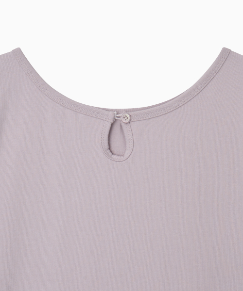 OHESHIO(オヘシオ)の「BACK BUTTON SHIRRING T-SHIRT, LAVENDER(Tシャツ/カットソー・レディース・その他・FREE)」の9枚目の写真