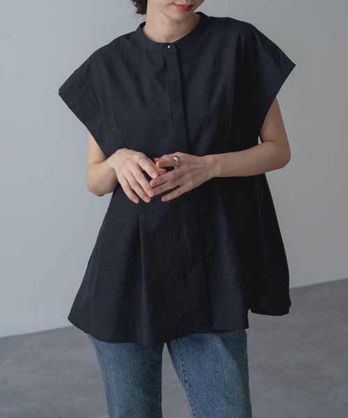 refinedworks(リファインドワークス)の「【refinedworks】サッカー 素材 の上品見え ブラウス(シャツ/ブラウス・レディース・ブルー/ホワイト/ブラック・FREE)」の14枚目の写真