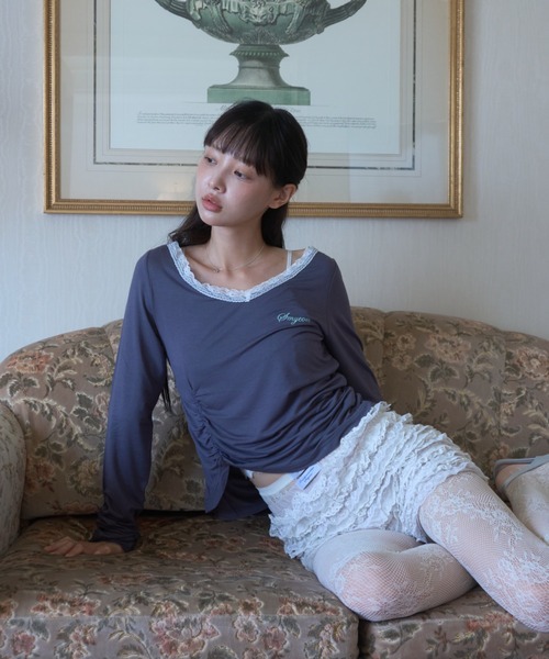 Smyeon(スミョン)の「Gather detail longsleeve tee/ギャザーデザインロングスリーブカットソー(Tシャツ/カットソー・レディース・ホワイト/ミント/チャコールグレー・FREE)」の4枚目の写真