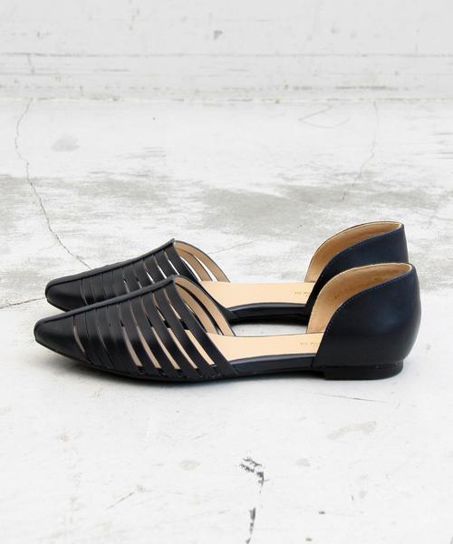 BEAUTY&YOUTH UNITED ARROWS（ビューティーアンドユースユナイテッドアローズ）の「BY∵ グラディエーターフラットパンプス ◆（パンプス・レディース・ブラウン/ホワイト/ネイビー・37h/36h/38/37/36）」の9枚目の写真