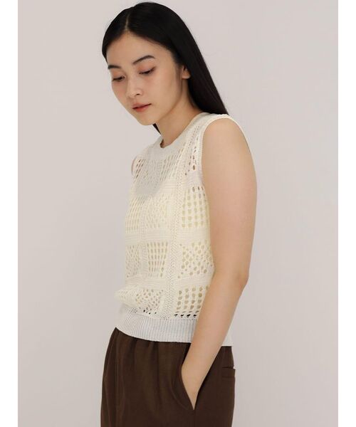 FIKA.（フィーカ）の「Crochet sleeveless knit（ニット/セーター・レディース・アイボリー/ブラック/ブラウン・MEDIUM）」の14枚目の写真