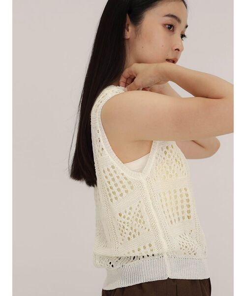 FIKA.（フィーカ）の「Crochet sleeveless knit（ニット/セーター・レディース・アイボリー/ブラック/ブラウン・MEDIUM）」の16枚目の写真