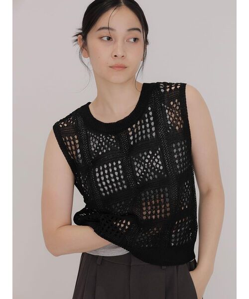 FIKA.（フィーカ）の「Crochet sleeveless knit（ニット/セーター・レディース・アイボリー/ブラック/ブラウン・MEDIUM）」の20枚目の写真
