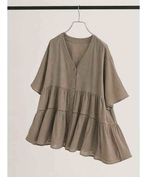 Brown&Street(ブラウンアンドストリート)の「コットンティアードブラウス(シャツ/ブラウス・レディース・ホワイト/ライトカーキ/ブラック・FREE)」の3枚目の写真