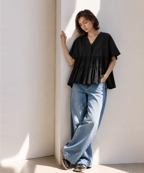 Brown&Street(ブラウンアンドストリート)の「コットンティアードブラウス(シャツ/ブラウス・レディース・ホワイト/ライトカーキ/ブラック・FREE)」の13枚目の写真