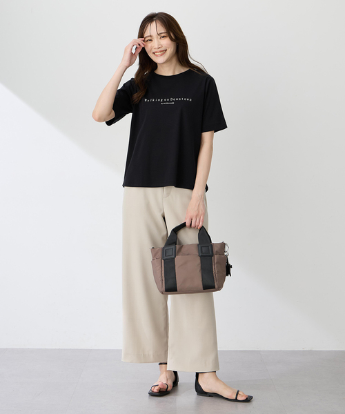 A/C DESIGN BY ALPHA CUBIC(エーシーデザインバイアルファキュービック)の「【ALCOLLAGEプリント】ラウンドヘムプリントTシャツ【すごツヤ・UVカット・接触冷感】(Tシャツ/カットソー・レディース・ライトグレー/ブラック/オフホワイト・LL/3L/M/L)」の11枚目の写真