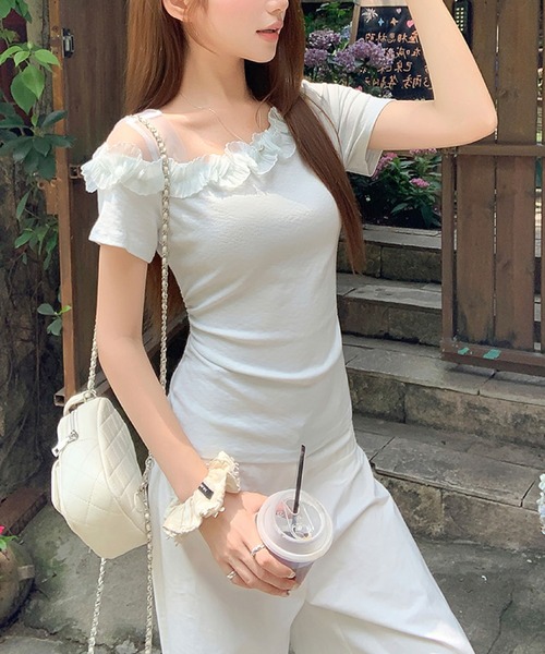 2ly2(トゥーリートゥー)の「フリルオフショルダー風 半袖カットソー(Tシャツ/カットソー・レディース・ブルー/イエロー/ピンク・FREE)」の5枚目の写真