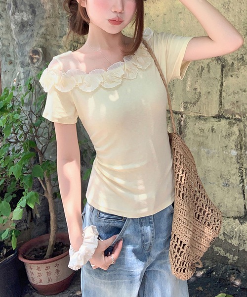 2ly2(トゥーリートゥー)の「フリルオフショルダー風 半袖カットソー(Tシャツ/カットソー・レディース・ブルー/イエロー/ピンク・FREE)」の10枚目の写真