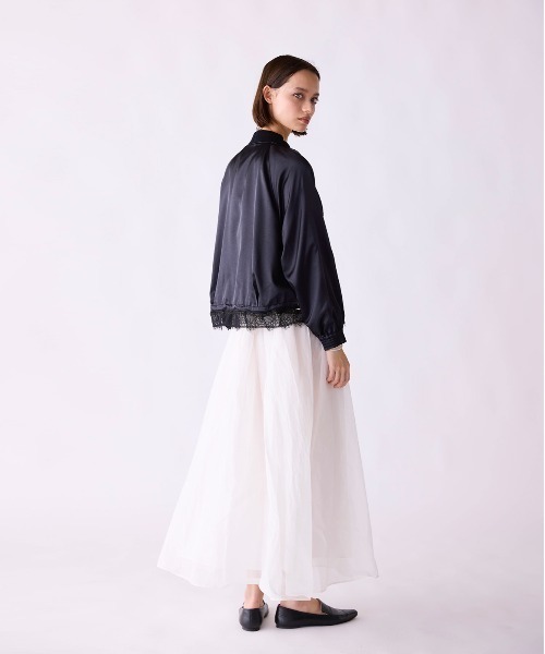 Marilyn Moon（マリリンムーン）の「eyelash lace satin reversible blouson（ブルゾン・レディース・オフホワイト/スミクロ/オリーブ・FREE）」の14枚目の写真