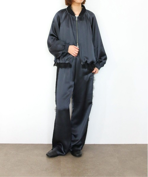 Marilyn Moon（マリリンムーン）の「eyelash lace satin reversible blouson（ブルゾン・レディース・オフホワイト/スミクロ/オリーブ・FREE）」の18枚目の写真