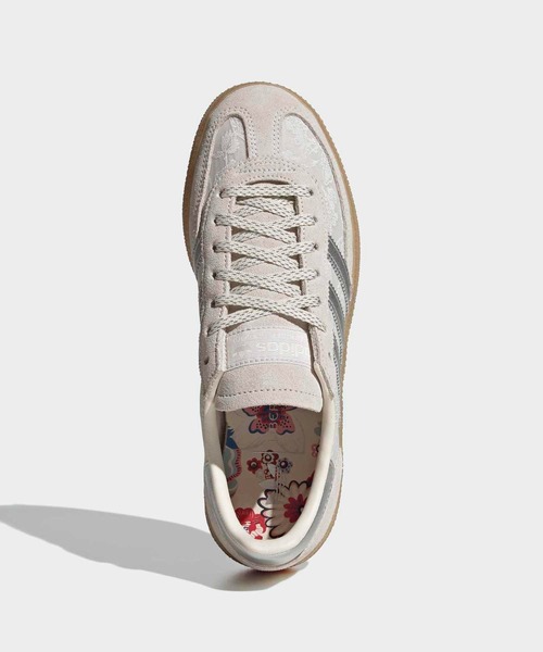 adidas(アディダス)の「ハンドボール スペツィアル X リバティ・ロンドン / Handball Spezial x Liberty London / アディダスオリジナルス adidas Originals(スニーカー・レディース・グレー・24.0cm/27.5cm/28.0cm/24.5cm/25.0cm/23.0cm/23.5cm/22.5cm/22.0cm/26.5cm/26.0cm/25.5cm/27.0cm)」の2枚目の写真