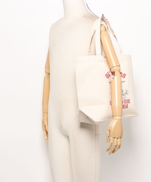 Ol' Basics（オールベーシックス）の「Ol' Basics（オール・ベーシックス） トートバッグ キャンバス ワーカーイラスト ロゴ プリント 鞄 BAG アメカジ メンズ レディース ユニセックス MLサイズ（トートバッグ・レディース・ナチュラル・FREE）」の6枚目の写真