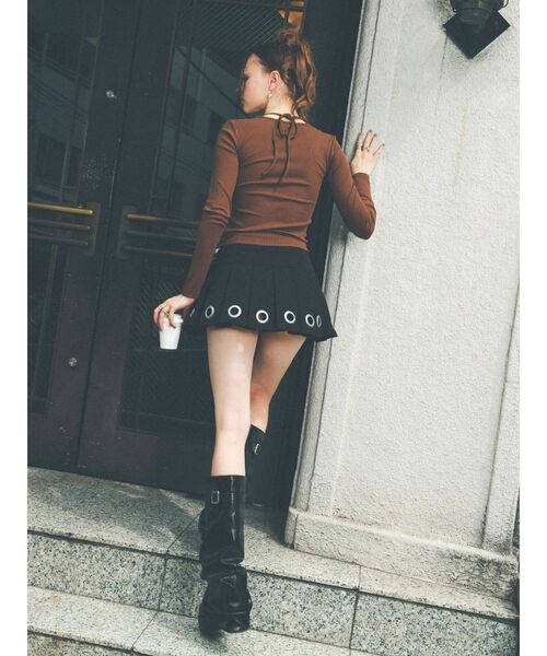 EVRIS（エヴリス）の「アイレットプリーツミニスカート（スカート・レディース・ブラック/カーキ・SMALL/MEDIUM）」の19枚目の写真