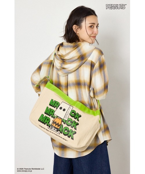 RODEO CROWNS WIDE BOWL(ロデオクラウンズワイドボウル)の「(PEANUTS)ニュースペーパーバッグ(ショルダーバッグ・レディース・ブラック/オフホワイト/カーキ・FREE)」の20枚目の写真