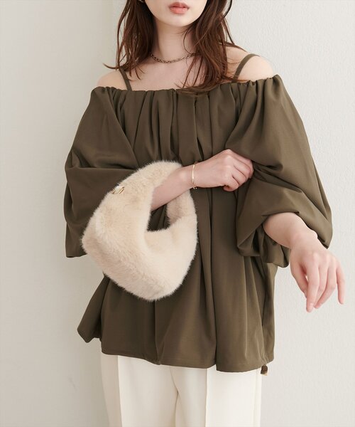 natural couture(ナチュラルクチュール)の「マルチWAYバルーンブラウス(シャツ/ブラウス・レディース・ドット/オフホワイト/グレイッシュベージュ/ブラウン/ブラック・FREE)」の14枚目の写真