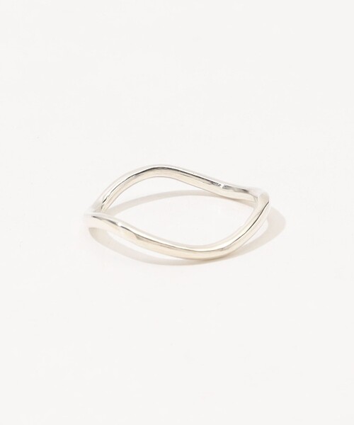 TOMORROWLAND (トゥモローランド)の「le solides simple wavy リング(リング・レディース・シルバー・M/S)」の3枚目の写真