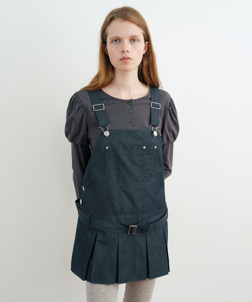 SINOON(シヌーン)の「Pleats Mini Overall (Navy)(ワンピース・レディース・ネイビー・SMALL/MEDIUM)」の3枚目の写真