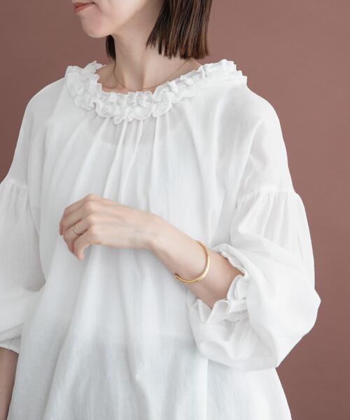 ITEMS URBANRESEARCH(アイテムズ アーバンリサーチ)の「フリルギャザー2WAYブラウス(シャツ/ブラウス・レディース・チャコールグレー/ホワイト・FREE)」の6枚目の写真