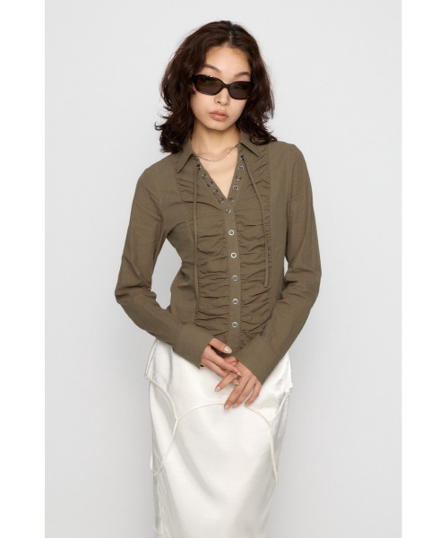 LAGUA GEM(ラグアジェム)の「V NECK GATHER シャツ(シャツ/ブラウス・レディース・オフホワイト/ブラック/カーキ・FREE)」の9枚目の写真