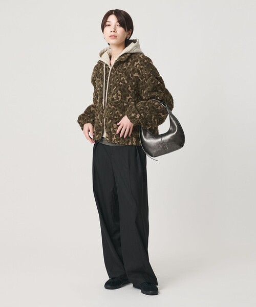 BEAUTY&YOUTH UNITED ARROWS(ビューティーアンドユースユナイテッドアローズ)の「ジャガード スタンドカラー ボアブルゾン(その他アウター・レディース・オリーブ/ナチュラル・FREE)」の6枚目の写真