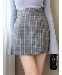 ミニスカショーパン