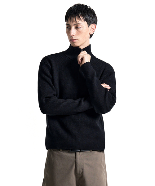COSTUME O’CLOCK(コスチュームオクロック)の「デイリー スリムフィット ハーフジップアップニット 6カラー COOSKT076(ニット/セーター・メンズ・ブラック/ブラウン/チャコール/グレー/ライトグレー/アイボリー・MEDIUM/LARGE)」の1枚目の写真