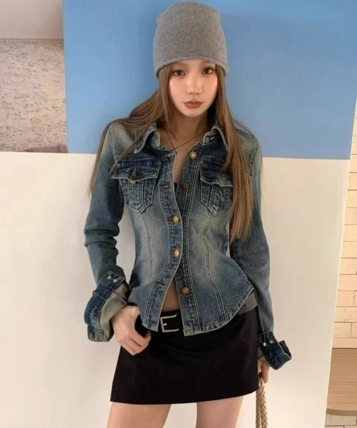 Aelina(エリナ)の「襟付きタイトデニムトップス(デニムジャケット・レディース・ブルー・M/S/L)」の12枚目の写真