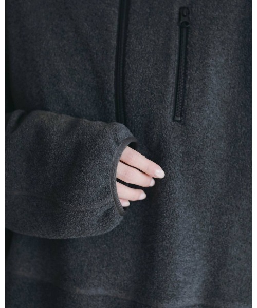 anuke（アンヌーク）の「Fleece 2way Onepiece 62620307（ワンピース・レディース・チャコールグレー/オフホワイト・38/36）」の15枚目の写真