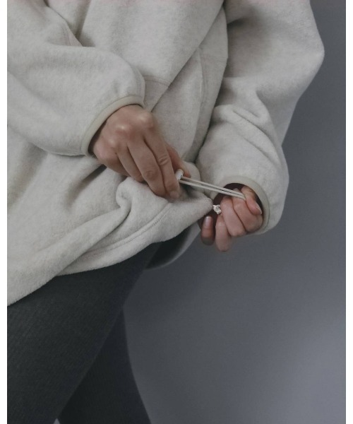 anuke（アンヌーク）の「Fleece 2way Onepiece 62620307（ワンピース・レディース・チャコールグレー/オフホワイト・38/36）」の12枚目の写真