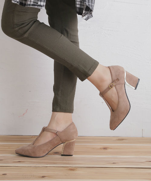 Noubel Voug Relax（ヌーベルヴォーグリラックス）の「Noubel Voug Relax(ヌーベル　ヴォーグ リラックス)/ゴールドラインＴフロントパンプス（パンプス・レディース・ベージュ系その他/ブラック/グレー/ネイビー・LL/L/M/S）」の3枚目の写真