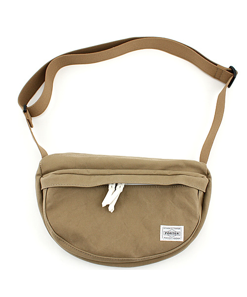 PORTER(ポーター)の「PORTER BEAT SHOULDER BAG SMALL <B印 YOSHIDA SELECT>(ショルダーバッグ・メンズ・ブラック/ベージュ/グリーン・ONE SIZE)」の11枚目の写真