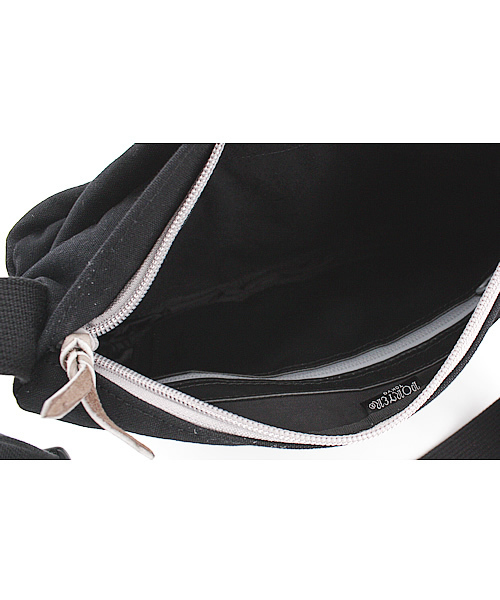 PORTER(ポーター)の「PORTER BEAT SHOULDER BAG SMALL <B印 YOSHIDA SELECT>(ショルダーバッグ・メンズ・ブラック/ベージュ/グリーン・ONE SIZE)」の14枚目の写真