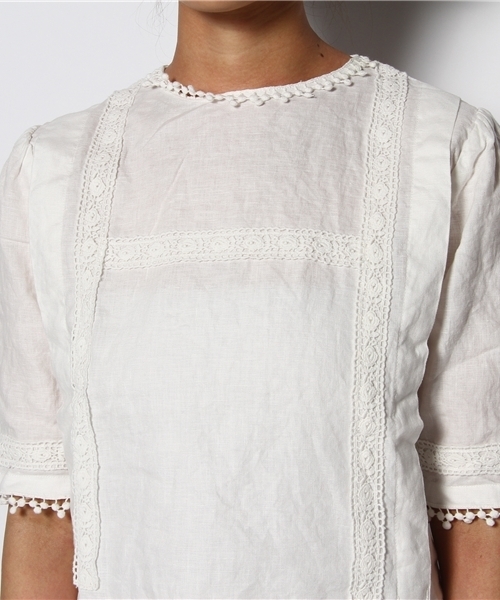 BEAMS BOY(ビームスボーイ)の「BEAMS BOY / リネン ノーカラーレース 7分袖(シャツ/ブラウス・レディース・ホワイト・ONE SIZE)」の5枚目の写真
