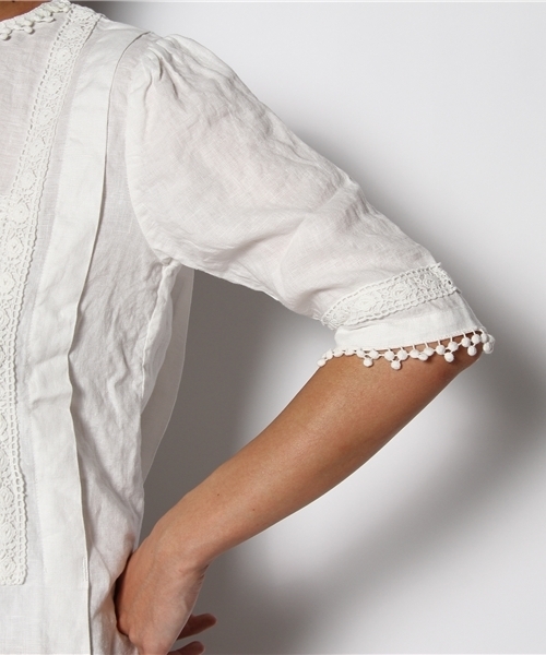 BEAMS BOY(ビームスボーイ)の「BEAMS BOY / リネン ノーカラーレース 7分袖(シャツ/ブラウス・レディース・ホワイト・ONE SIZE)」の6枚目の写真