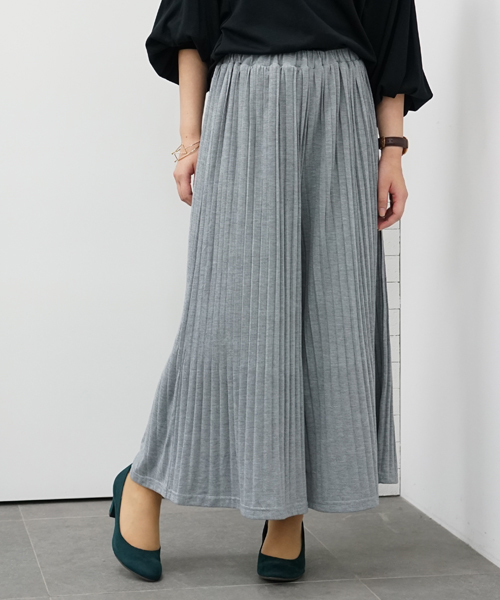 earth music&ecology（アースミュージックアンドエコロジー）の「カットプリーツスカーチョ（その他パンツ・レディース・レッド/ブラック/ベージュ/ネイビー/マスタード/杢グレー/ブルーグリーン/カーキ・FREE）」の3枚目の写真