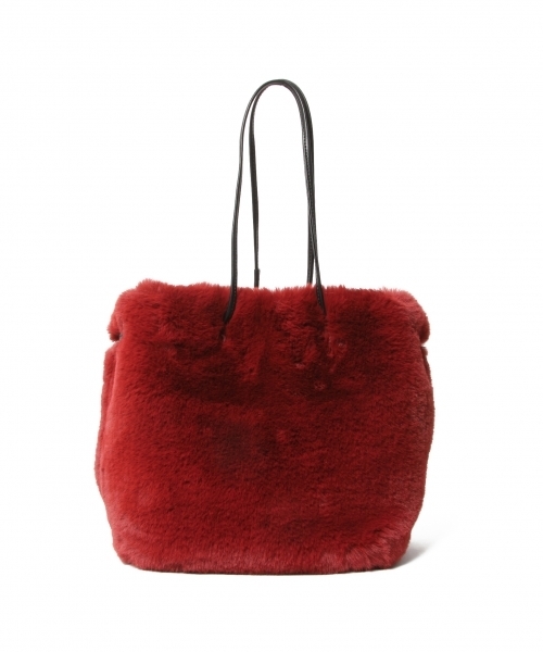 LAKOLE（ラコレ）の「エコファーショルダーバッグ / LAKOLE（ショルダーバッグ・レディース・ライトブラウン/ボルドー/ライトグレー/ブルー・FREE）」の4枚目の写真