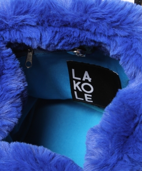 LAKOLE（ラコレ）の「エコファーショルダーバッグ / LAKOLE（ショルダーバッグ・レディース・ライトブラウン/ボルドー/ライトグレー/ブルー・FREE）」の18枚目の写真