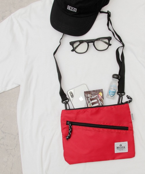 REGiSTA（レジスタ）の「【REGiTA/レジスタ】PVCナイロン サコッシュバッグ / ミニショルダー（ショルダーバッグ・メンズ・ホワイト/ブラック/グレー/オレンジ/ブルー/イエロー系その他/パープル/ベージュ/ネイビー/レッド・FREE）」の9枚目の写真