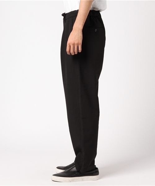 niko and...(ニコアンド)の「<NUMERALS>デザインタックパンツ(その他パンツ・メンズ・ブラック/ベージュ・SMALL/MEDIUM/LARGE)」の4枚目の写真